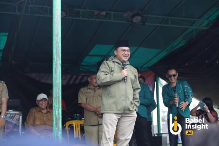 Erzaldi Bersuka Ria Bersama Masyarakat Desa Berang
