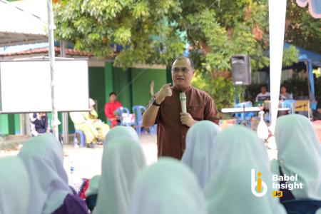 Erzaldi Rosman Tiada Henti Menginspirasi Anak Muda Babel 